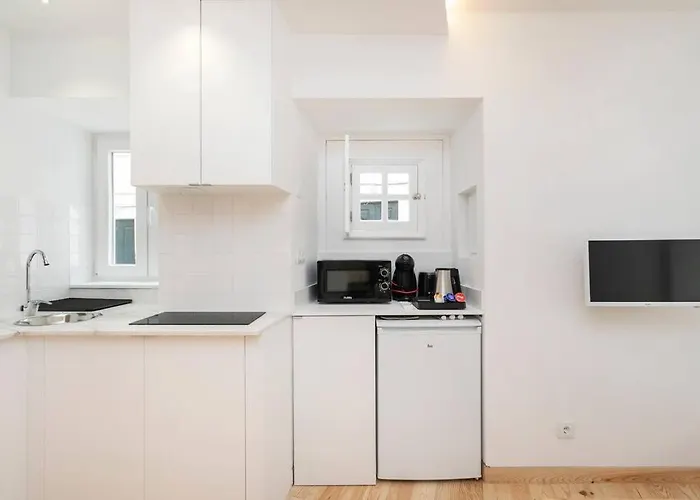 0E Brand New Apartment Right In The Heart Of Alfama