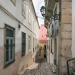0E Brand New Apartment Right In The Heart Of Alfama